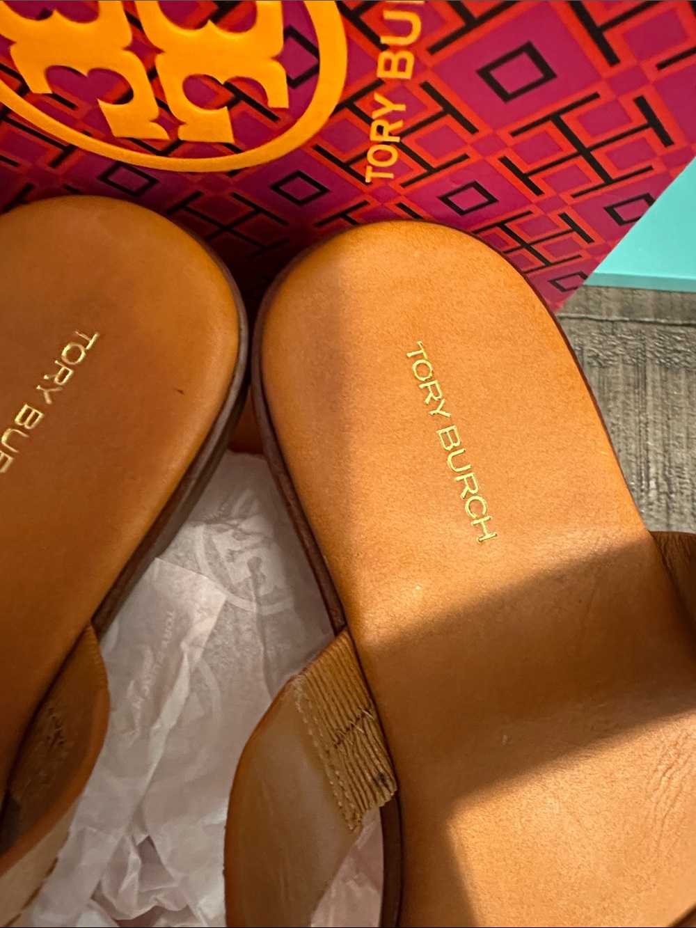 Tory Burch Everly Backless Flat Thong Sandals Tan - Picture 4 of 6